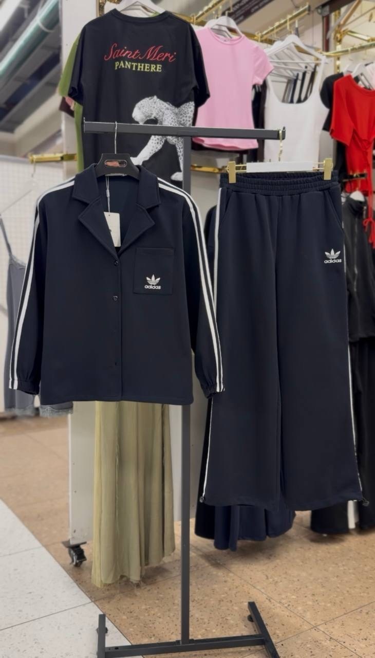 костюм спортивный adidas,костюм спортивный adidas originals,костюм спортивный,спортивные костюмы адидас,комплект спортивного костюма