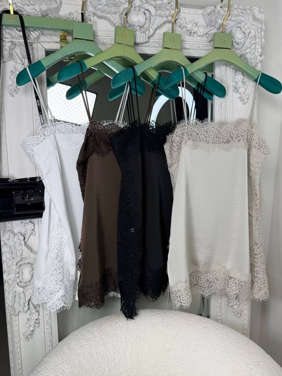 майка с кружевом,шелковый топ с кружевом,топ с кружевом,кружевная майка,майка кружевная топ