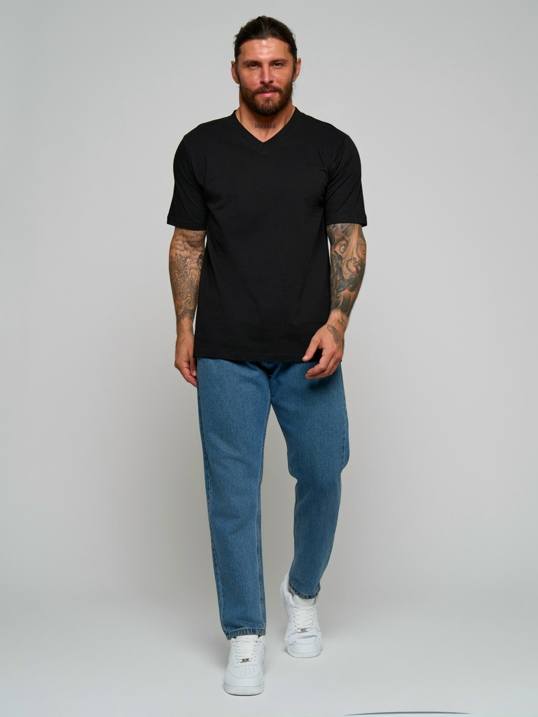 женская базовая футболка,модели футболок,футболки женская,футболка,горловина футболки