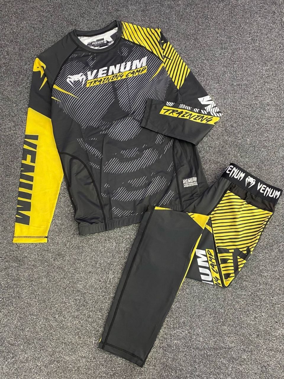 спортивные костюмы для мужчин,костюм venum комплект рашгард и тайтсы,комплект venum,мужские костюмы спортивные,костюм venum