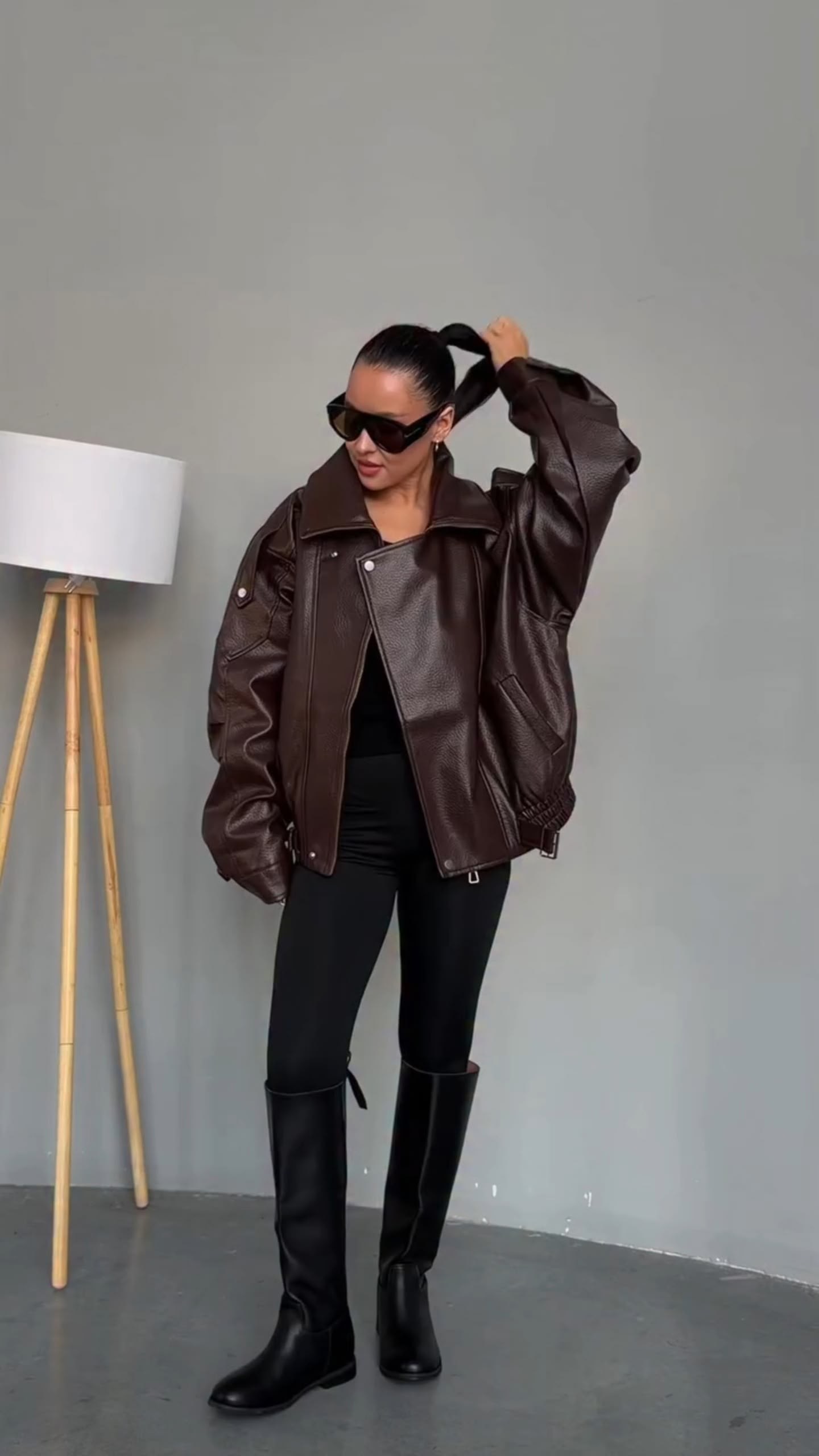 косуха куртка кожаная оверсайз демисезонная удлиненная mayberry,косуха оверсайз демисезонная удлиненная кожаная,куртка женская демисезонная y2k кожаная,женская кожаная куртка,кожаная куртка