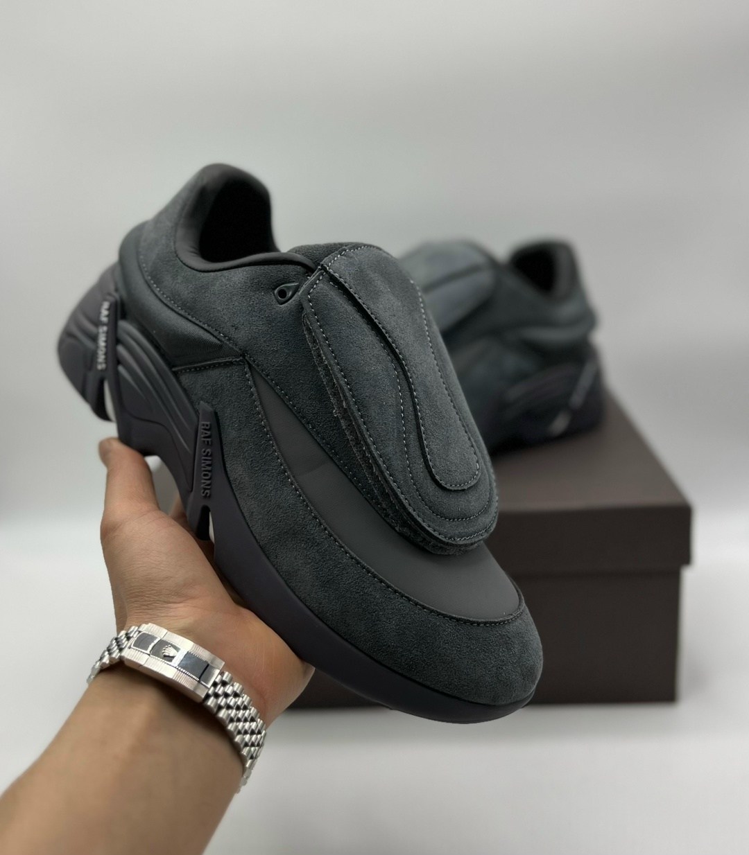 кроссовки raf simons antei,raf simons черные замшевые низкие кроссовки,кроссовки raf simons,кроссовки raf simons (runner) ante,raf simons antei