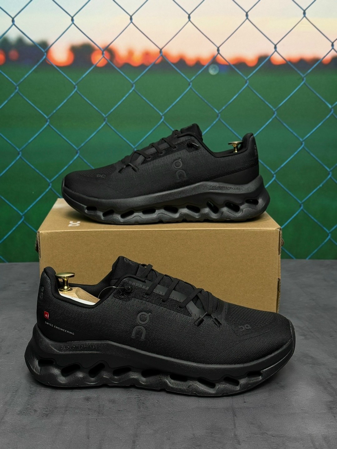 кроссовки,черные кроссовки,кроссовки cпортивные,мужские кроссовки,оригинальные кроссовки