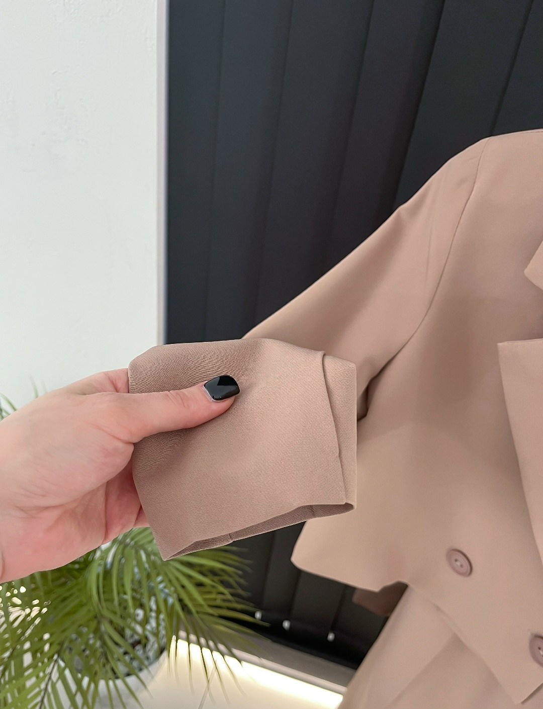 брючный костюм amuar 1032 коричневый,костюм брючный,костюм amuar 1032 коричневый,элегантный брючный костюм,женский брючный костюм