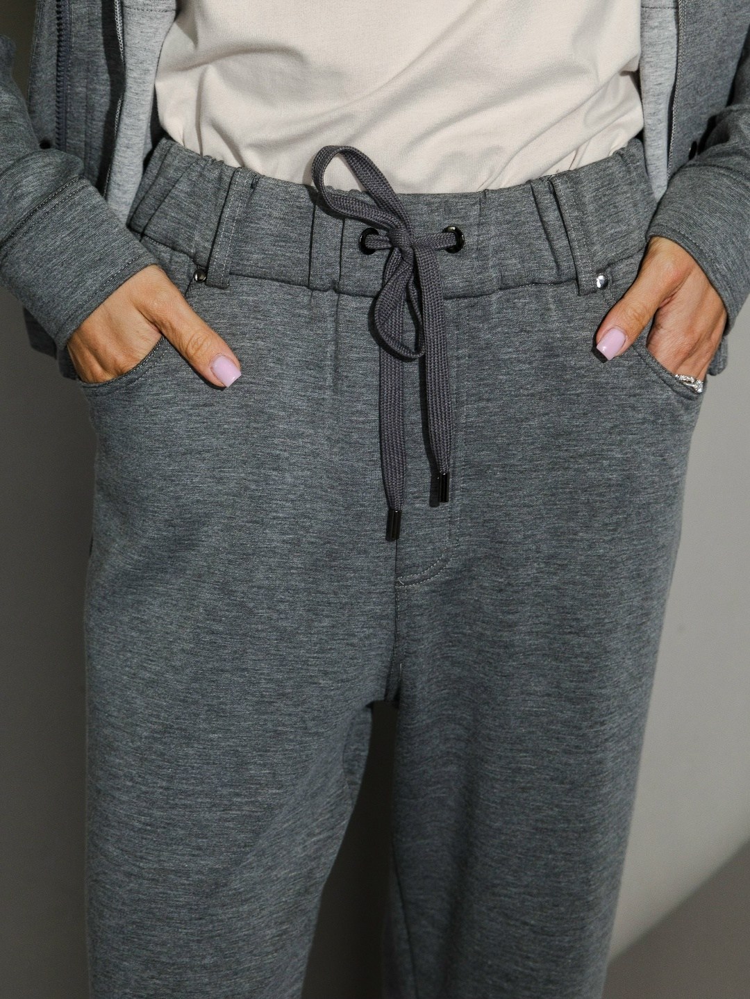 жакет и брюки,демисезонные брюки,трикотажные брюки,трикотажные костюмы,женские брюки