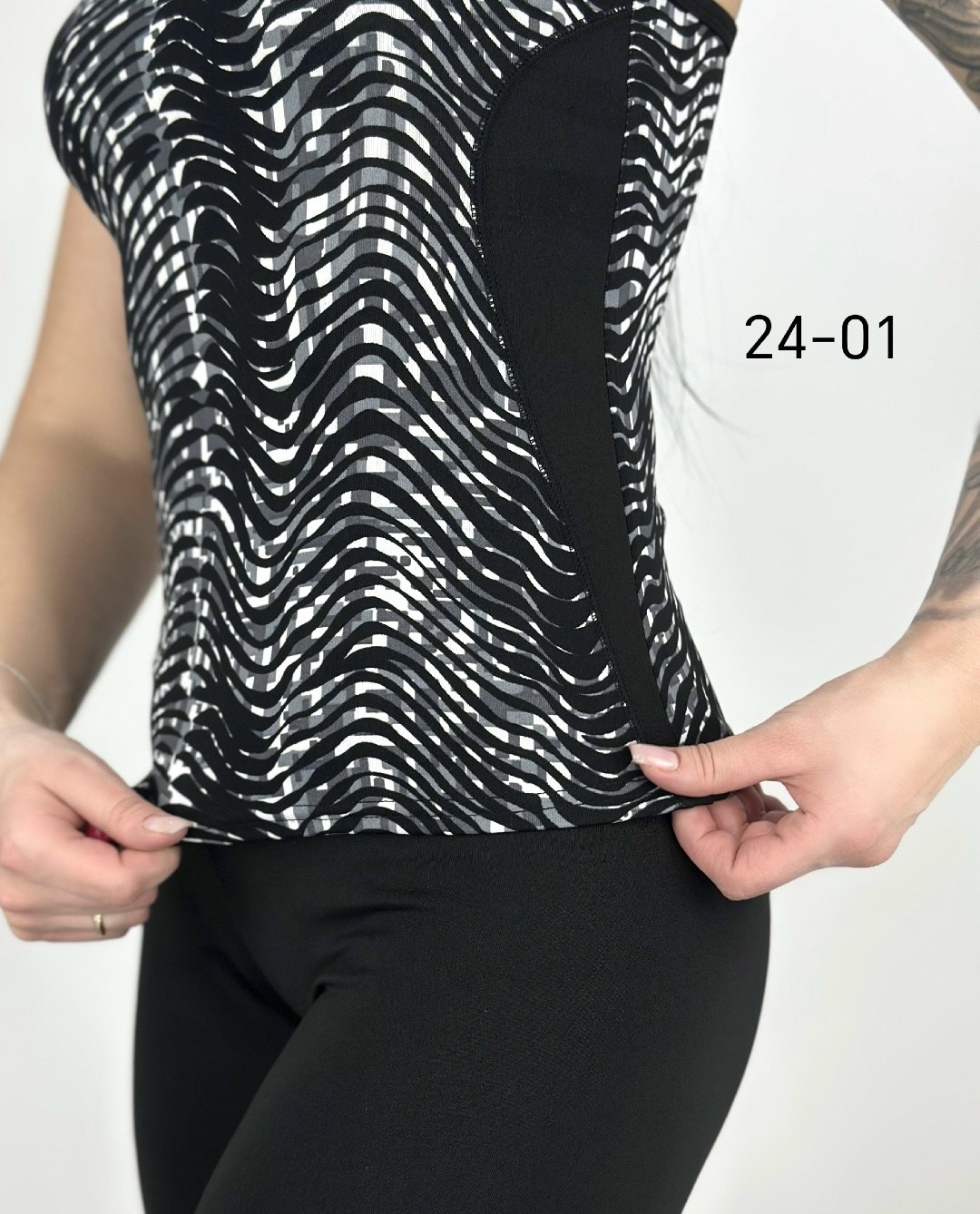 женская майка,женская спортивная одежда,спортивные костюм,женские спортивные костюмы,одежда для спорта