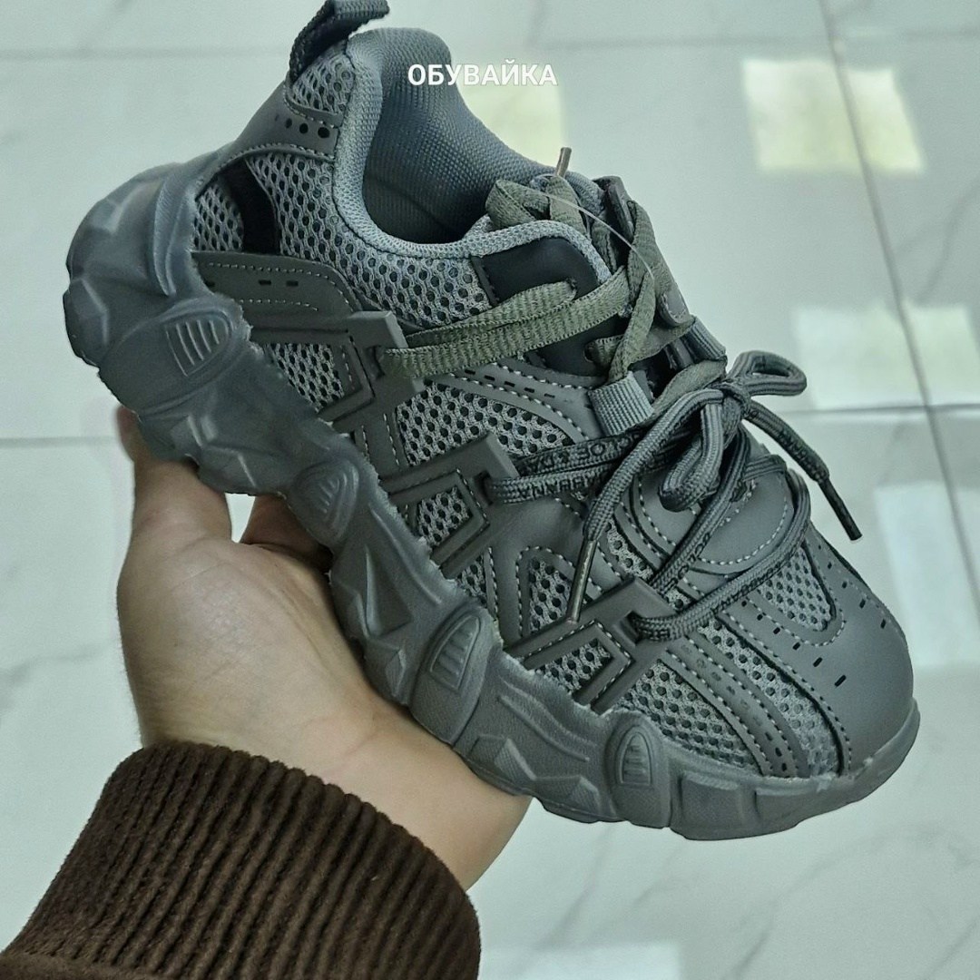 кроссовки,женские кроссовки,массивные кроссовки,черные кроссовки,модные кроссовки