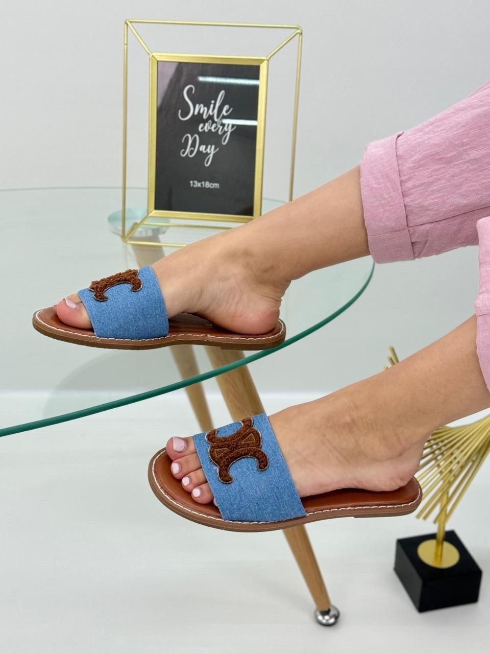 шлепанцы женские,шлепки celine,,модные тапочки,женские шлепки