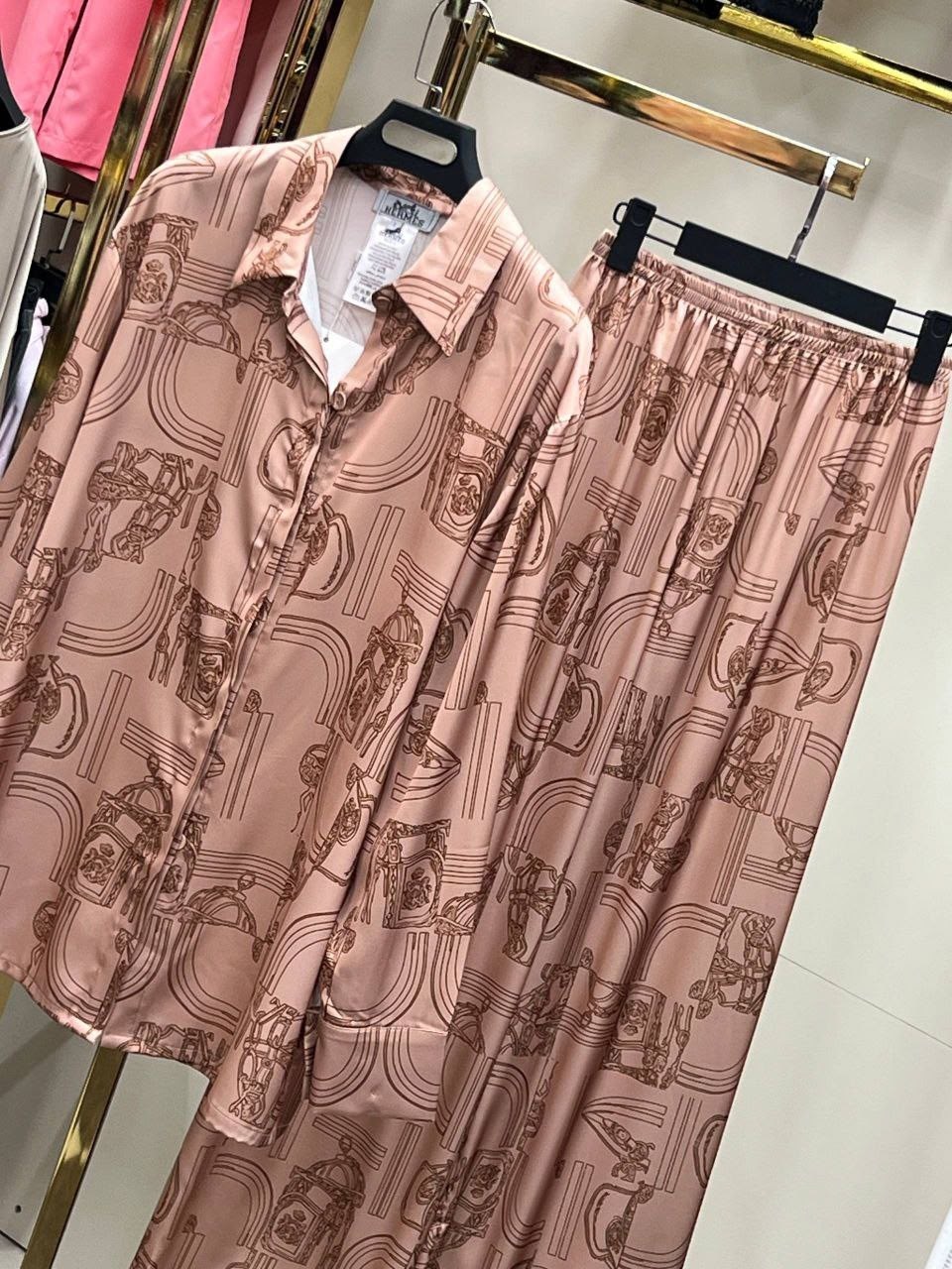 пижама женская,пижамные костюмы,женские костюмы,костюм с брюками,шелковый костюм