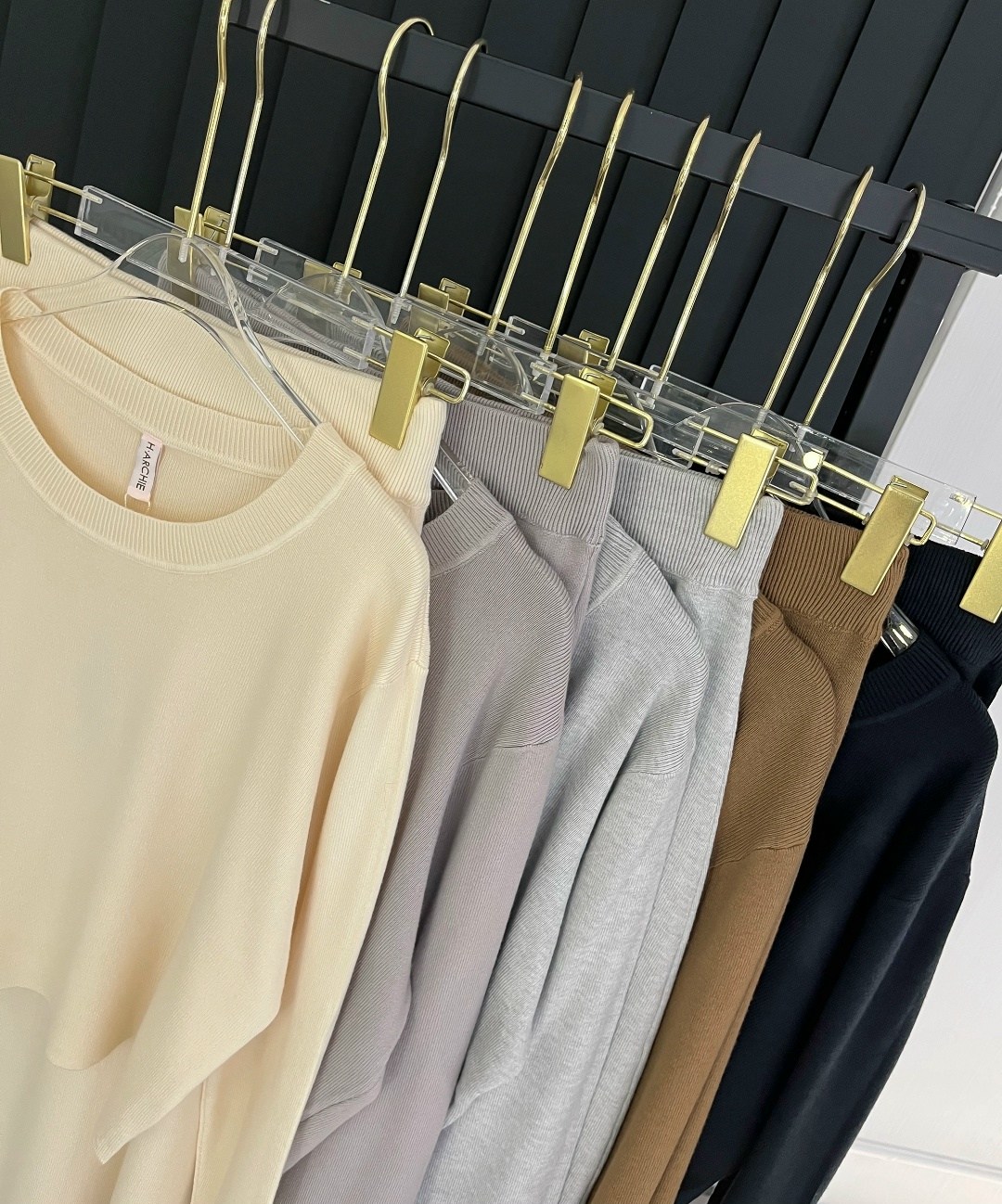 трикотажные костюмы,костюм с юбкой,костюм женский на флисе,костюм двойка,спортивные костюм