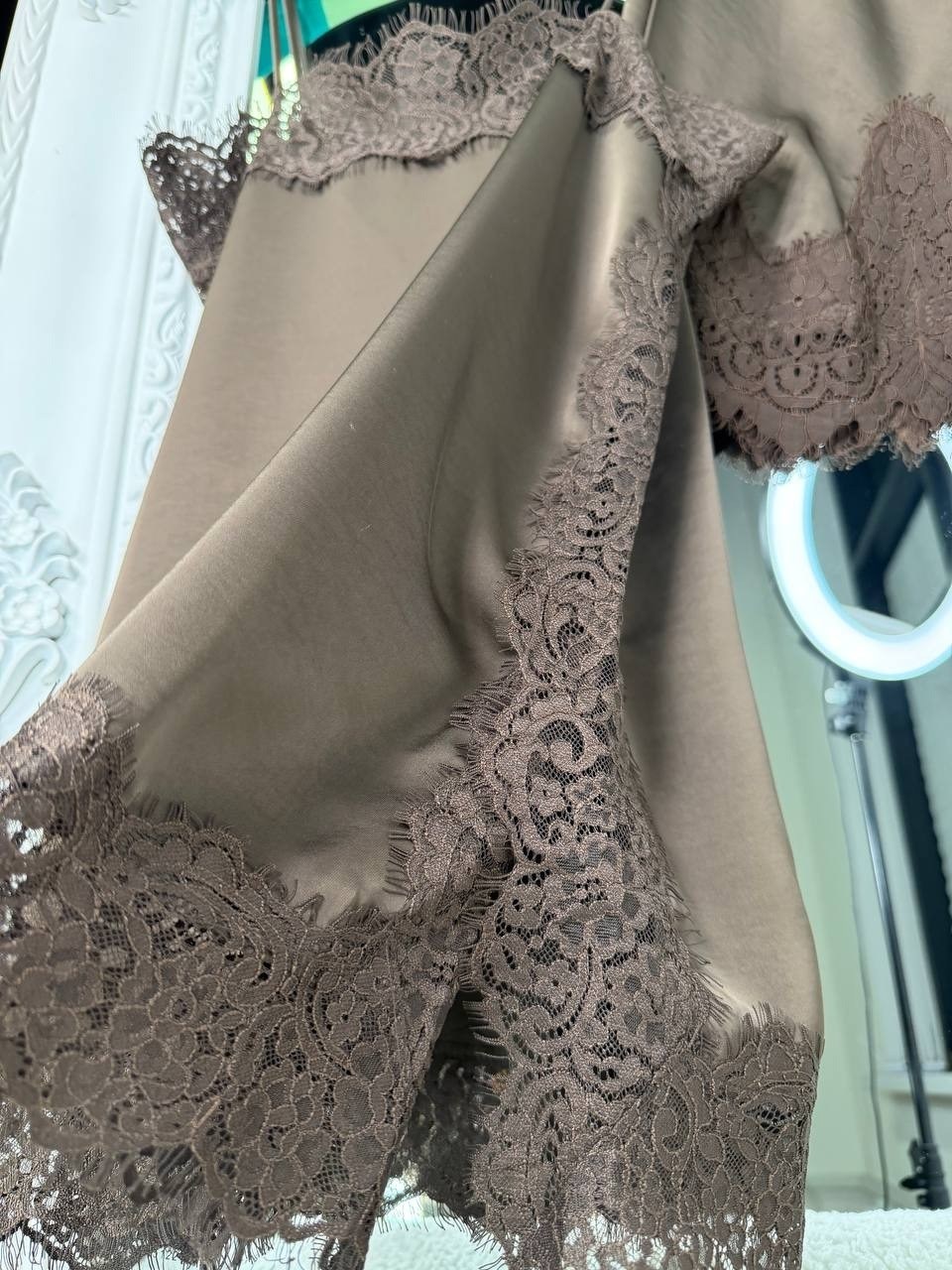 майка с кружевом,шелковый топ с кружевом,топ с кружевом,кружевная майка,майка кружевная топ