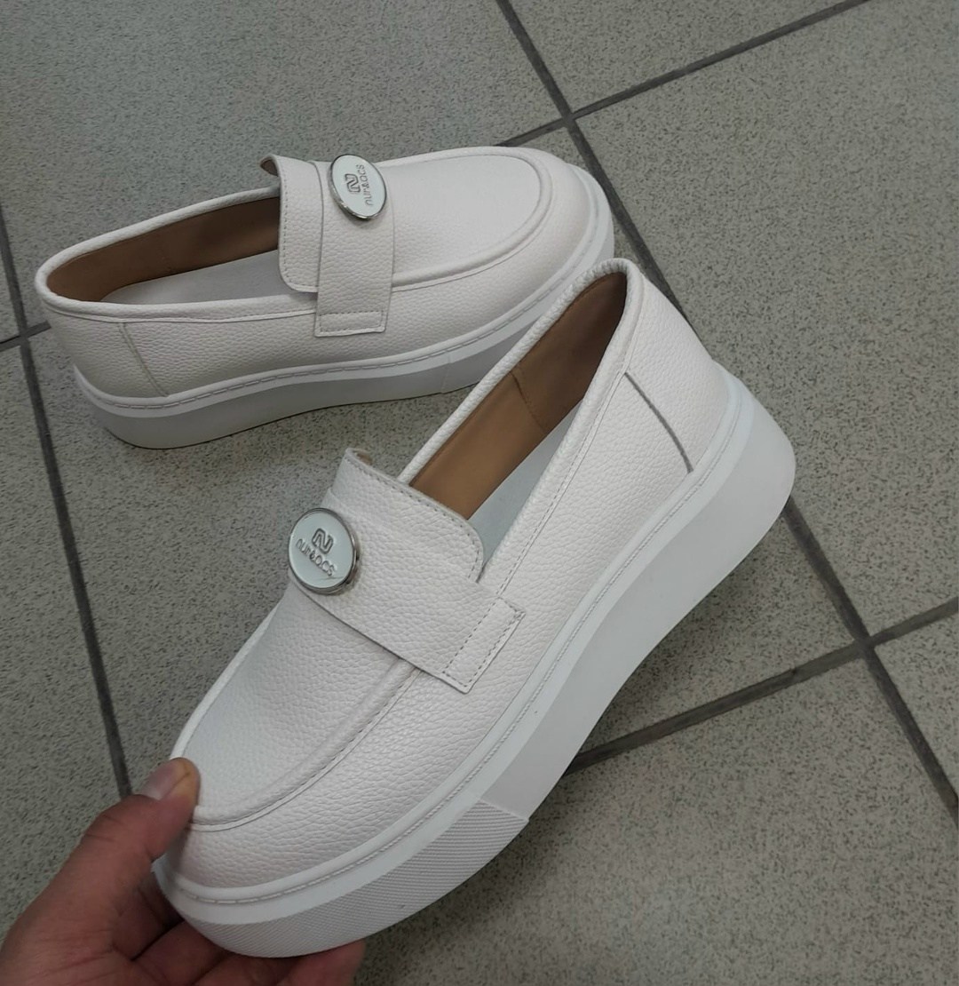 ,лоферы женские,лоферы модные,женские мокасины,лоферы белые