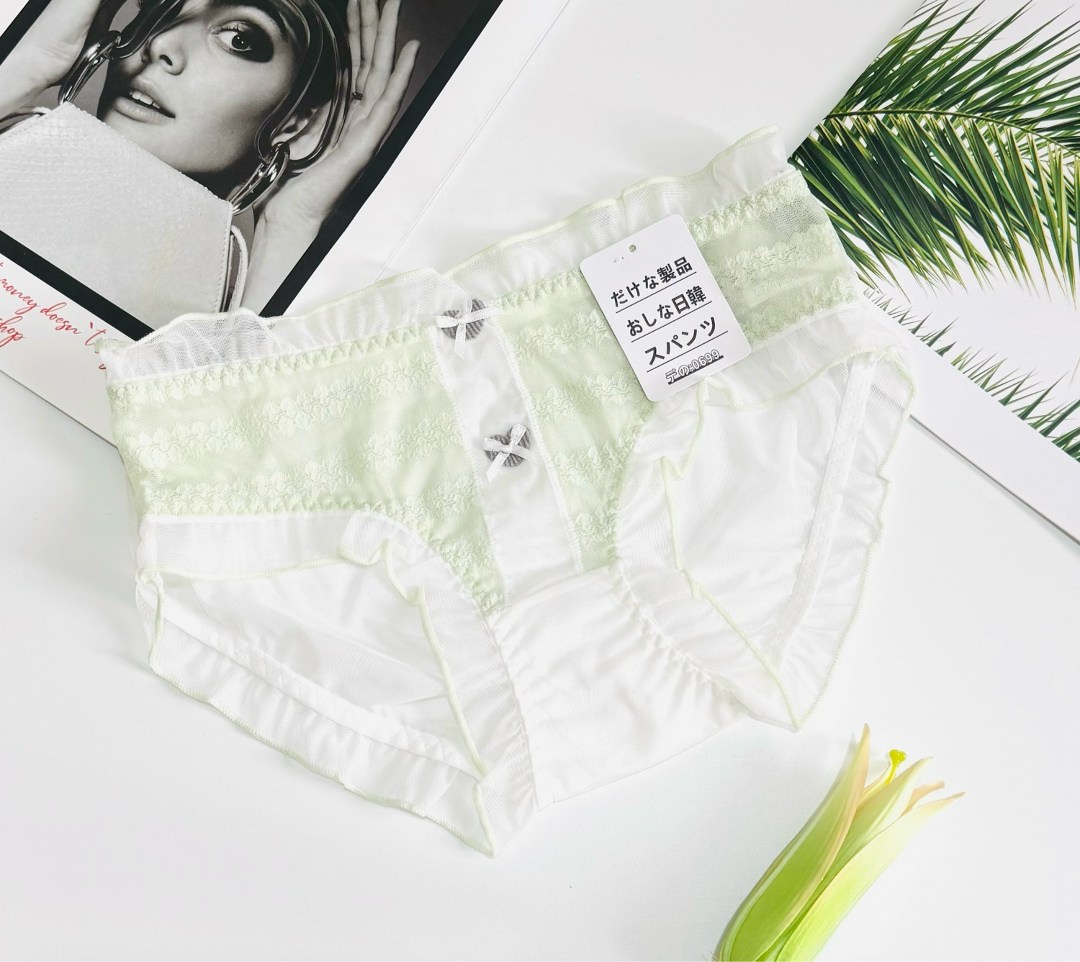 парное нижнее белье,хлопковое нижнее белье,трусики женские кружевные,трусики с оборками,кружевное нижнее белье