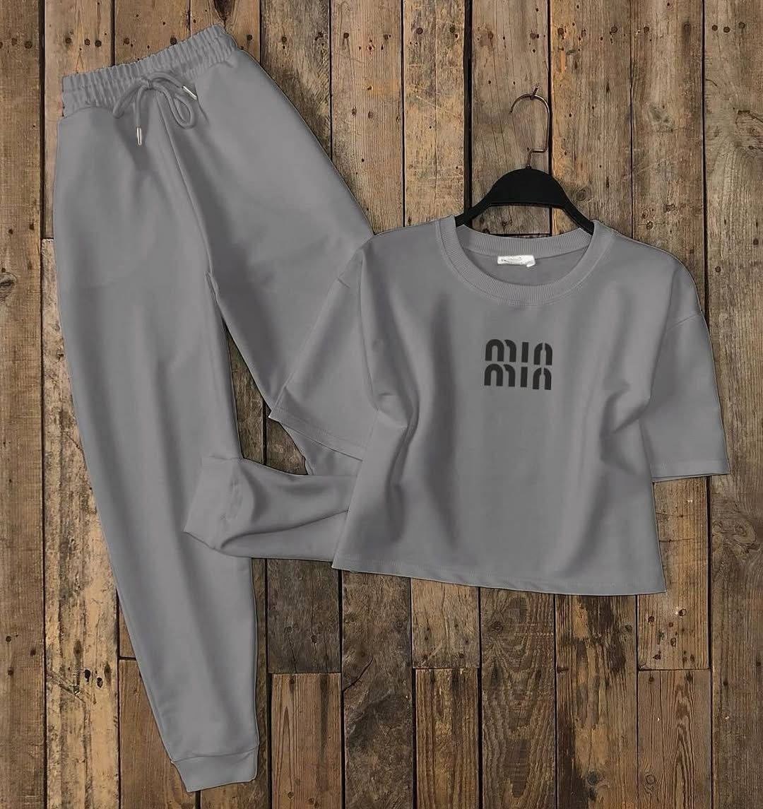 спортивный костюм женский,спортивный костюм,костюм спортивный одежда,костюм свитшот с брюками,повседневный спортивный костюм