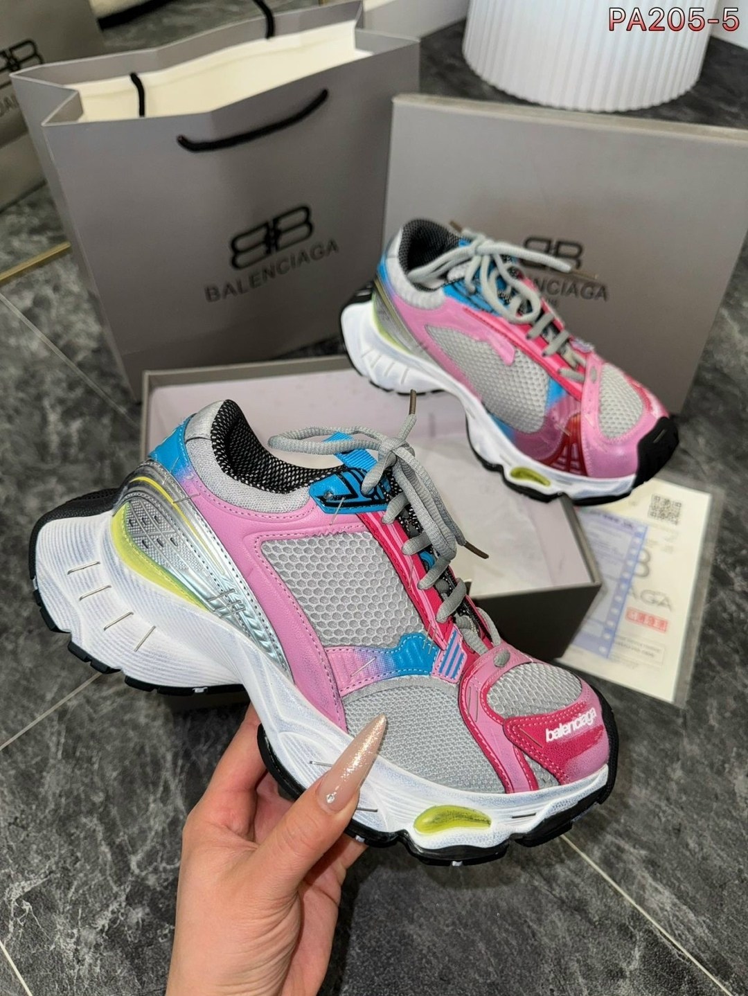 женские кроссовки balenciaga,кроссовки balenciaga,баленсиага кроссовки женские,женские кроссовки balenciaga cargo,кроссовки баленсиага 3xl