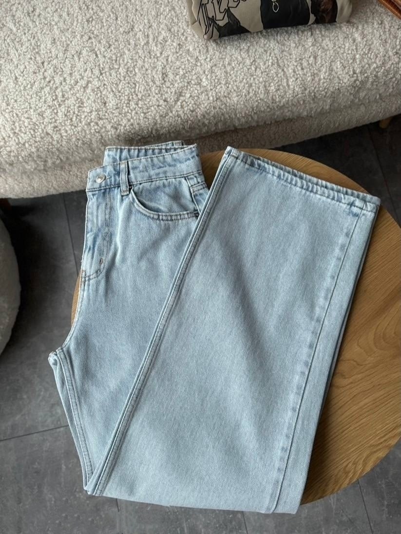 женские джинсы,широкие джинсы,джинсы женские широкие,голубые джинсы,джинсы брюки