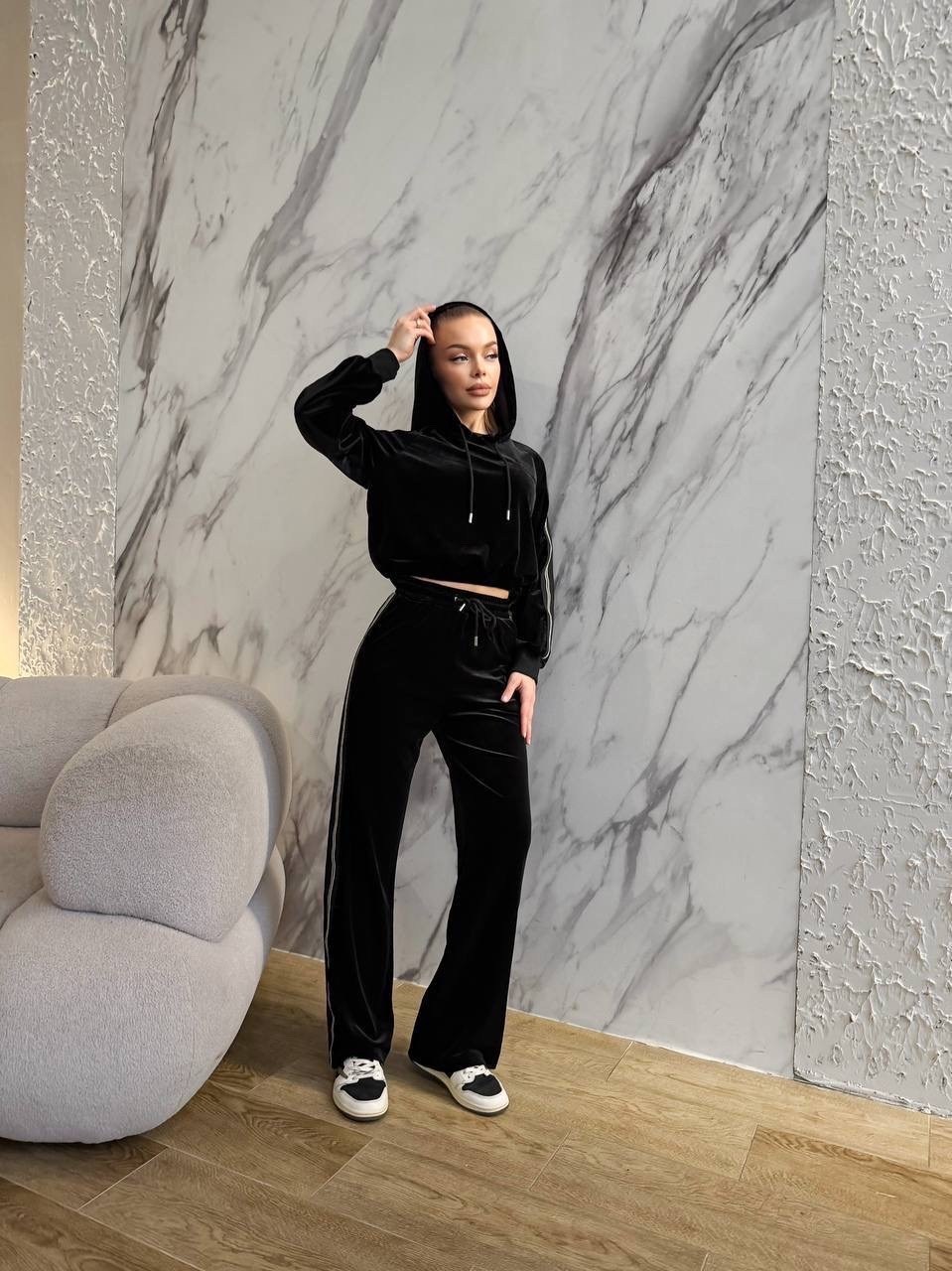 велюровый спортивный костюм,женский велюровый спортивный костюм,костюм женский велюровый,велюровый костюм,велюровый спортивный костюм женски