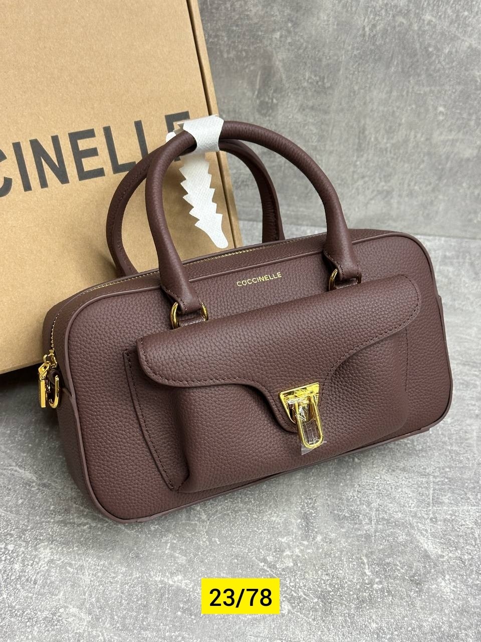 сумка coccinelle,женская сумка,сумка,сумочка из зернистой кожи coccinelle beat soft medium черный,женская кожаная сумка на цепочке coccinelle