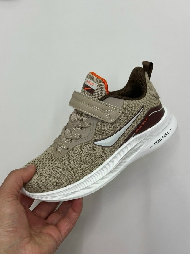 кроссовки,детские кроссовки,baas кроссовки,спортивная ,кроссовки закрытые