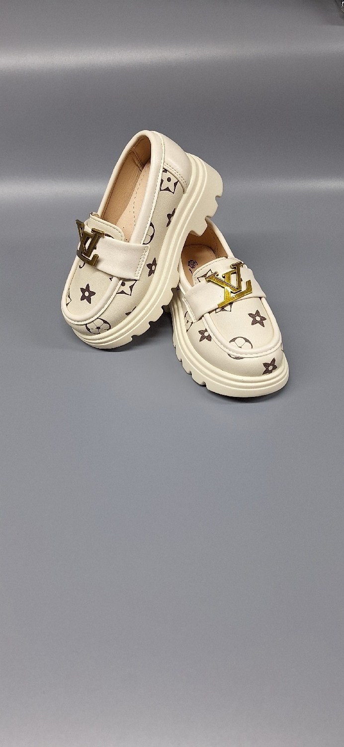 ,детские туфли,лоферы женские,обуви,туфли нарядные