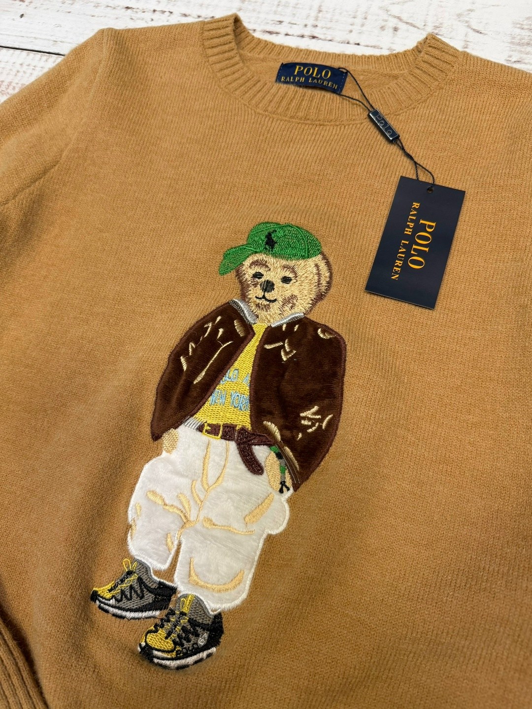 вязаные свитера,свитер с рисунком,свитер,джемпер,джемпер с мишкой