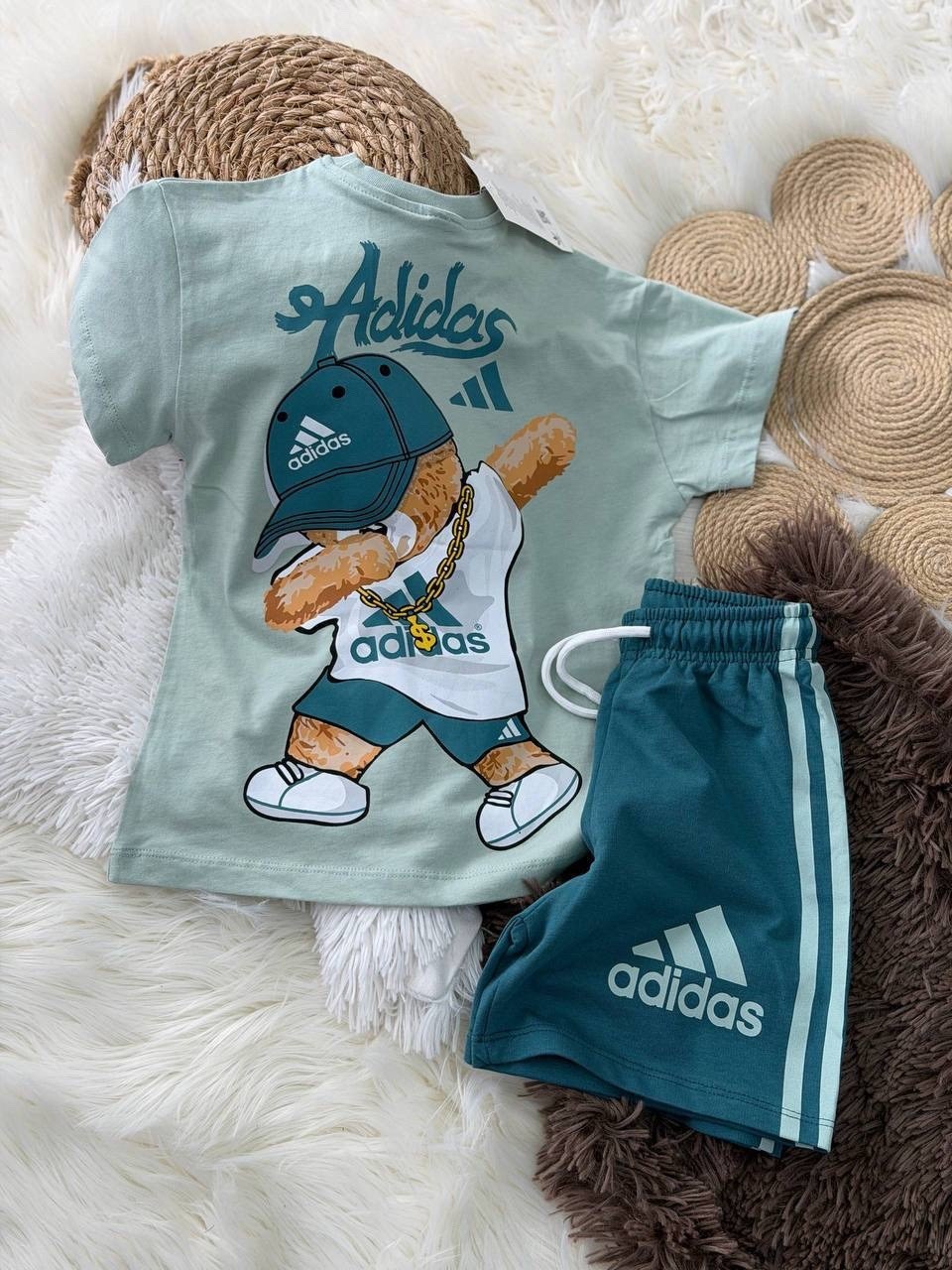детский спортивный костюм adidas,для мальчиков adidas,костюм детский adidas,костюм для мальчиков adidas,комплект одежды adidas