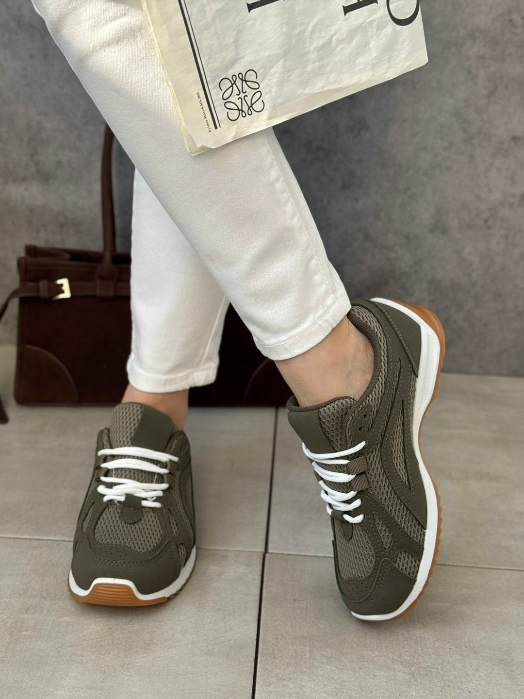 ,кроссовки женские,повседневные кроссовки,кроссовки брендовые,кроссовка