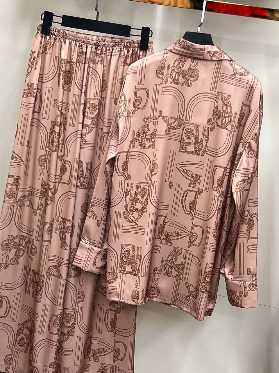 пижама женская,пижамные костюмы,женские костюмы,костюм с брюками,шелковый костюм