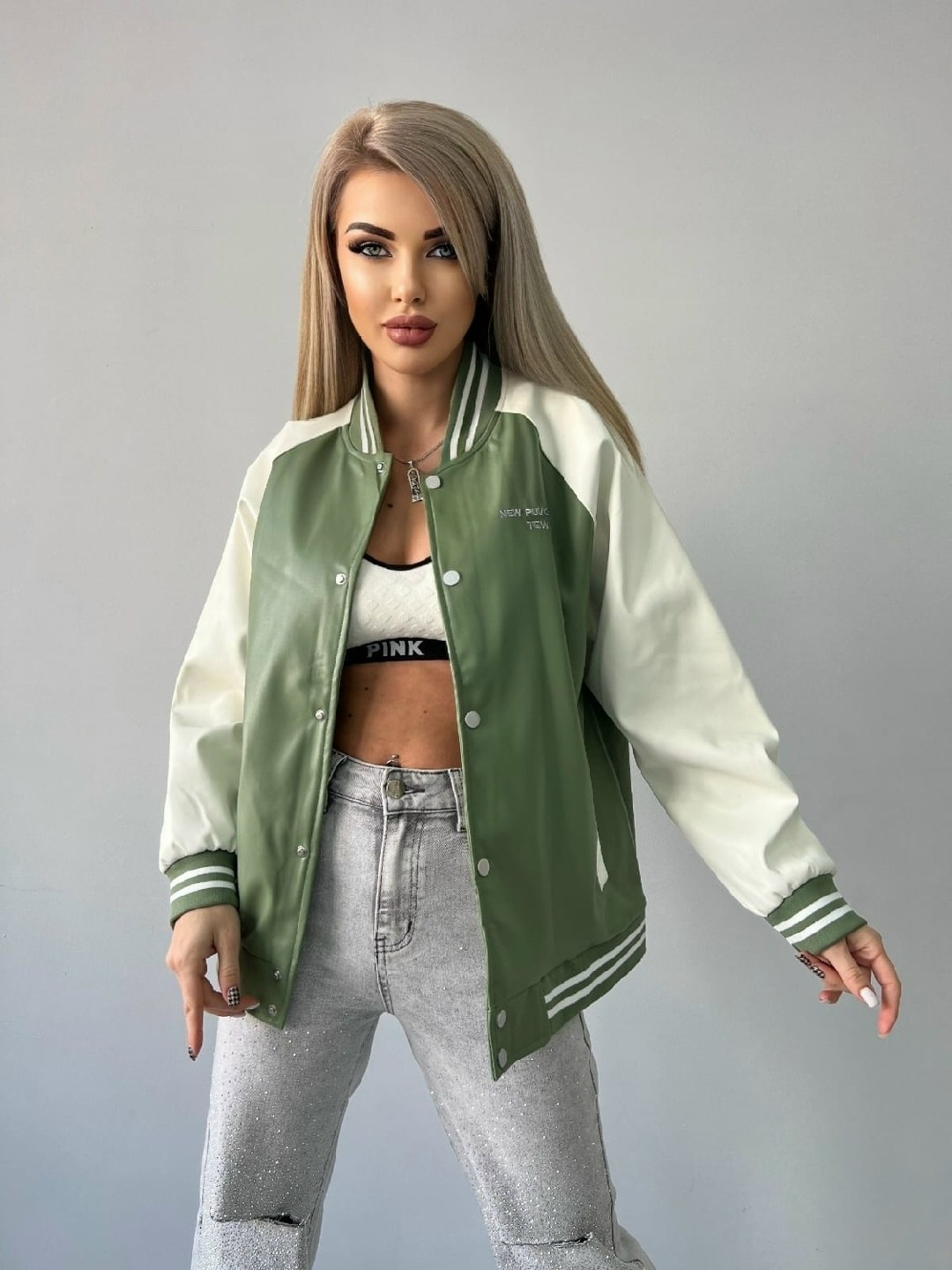 куртка бомбер,женская куртка бомбер,бомбер женская,кожаная куртка бомбер,куртка бомбер из экокожи