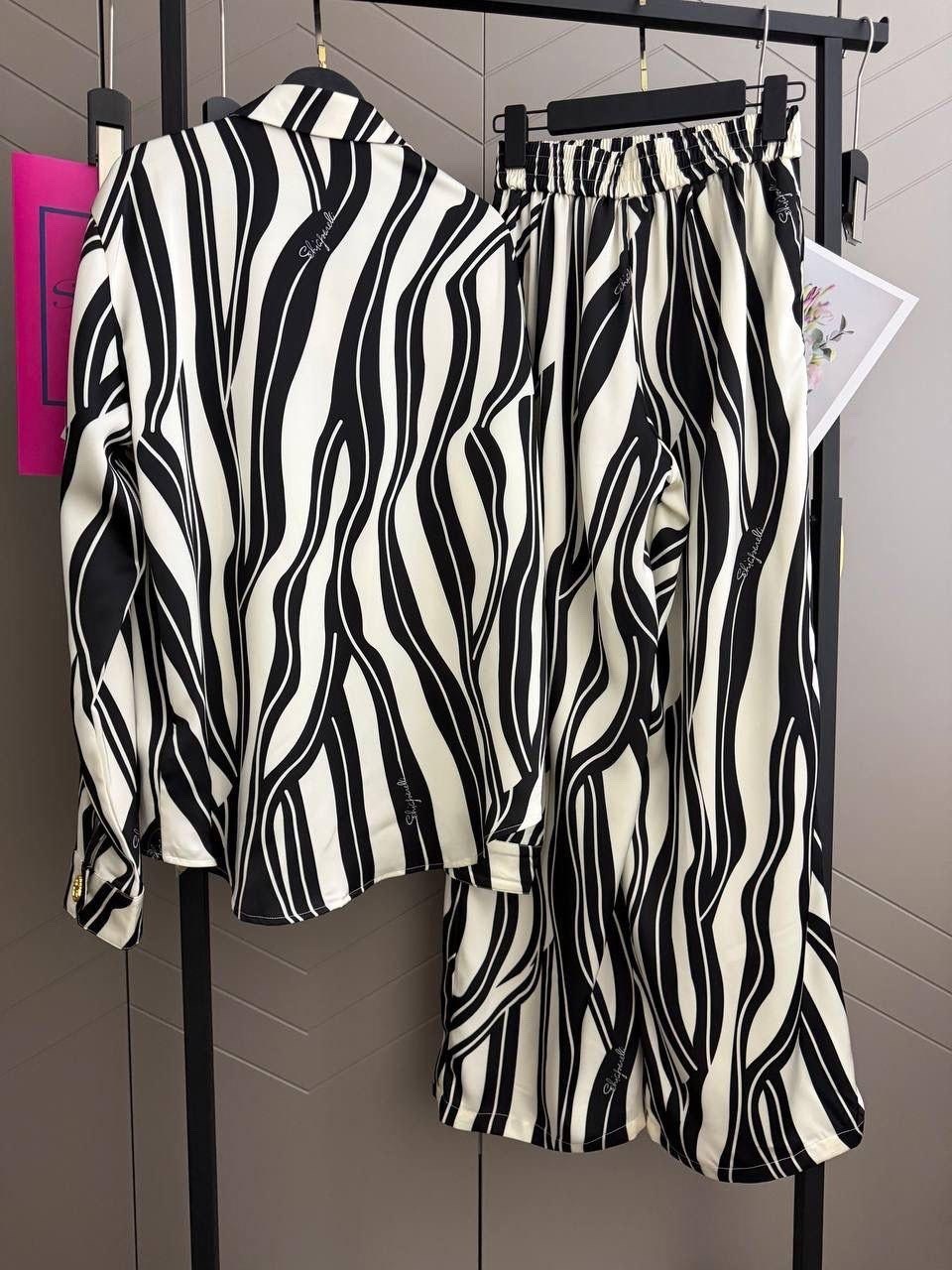 брючный костюм,брючный костюм женский,женский брючный костюм с принтом,костюм с принтом зебра,костюм с принтом