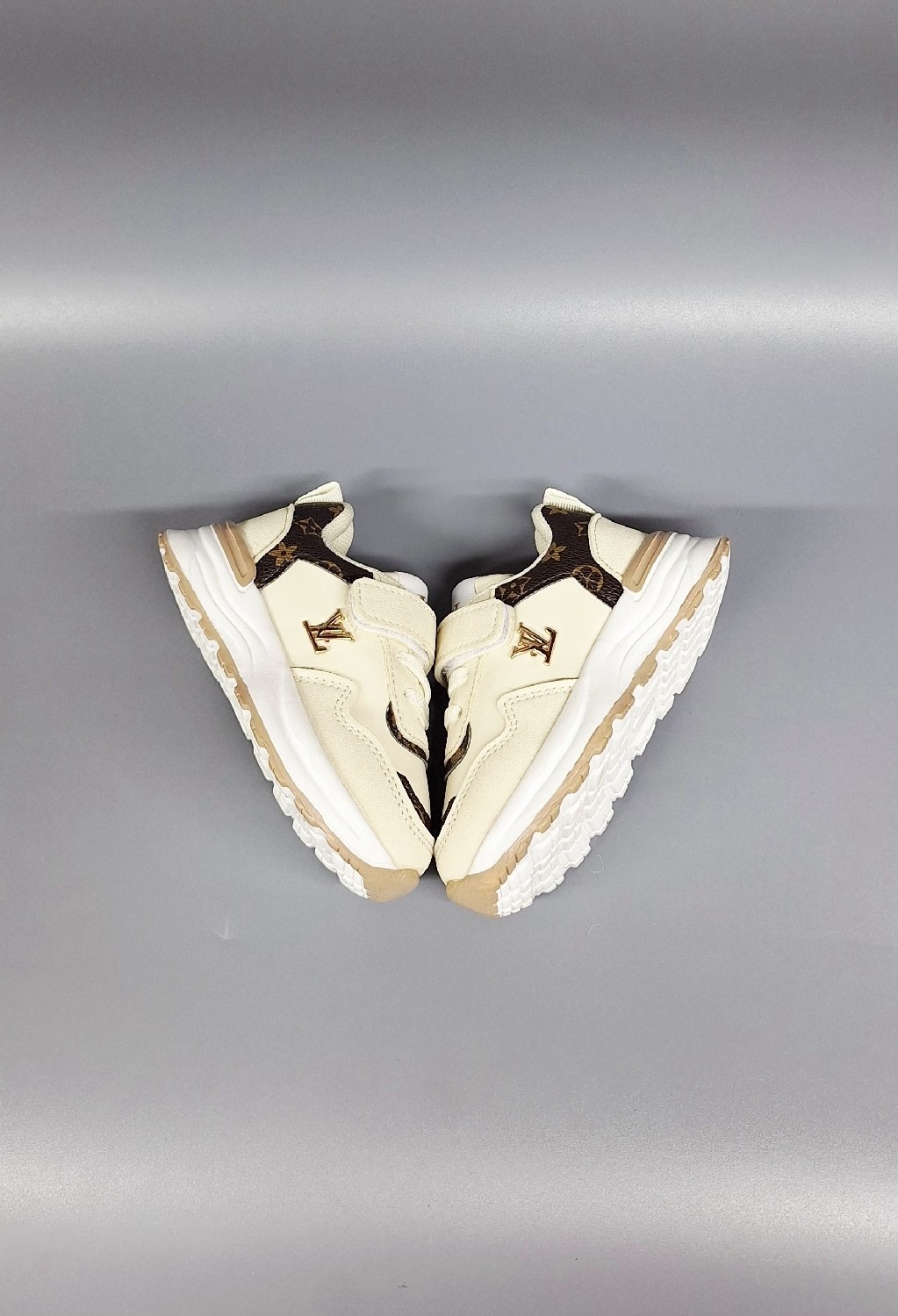 детские кроссовки,,детская ,кроссовка детская,кроссовки для детей