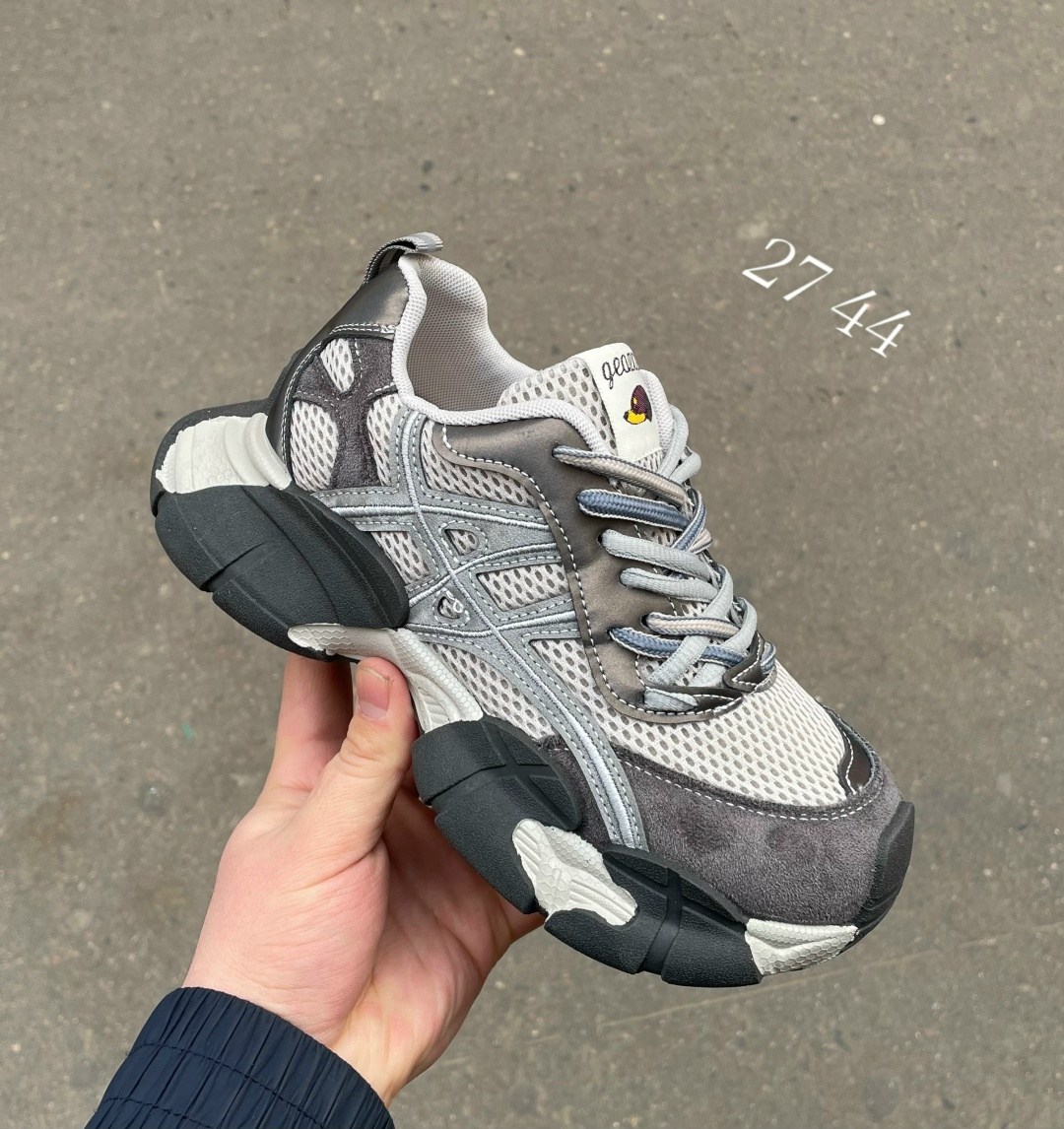 кроссовки женскиe,кроссовки,,массивные кроссовки,кроссовка