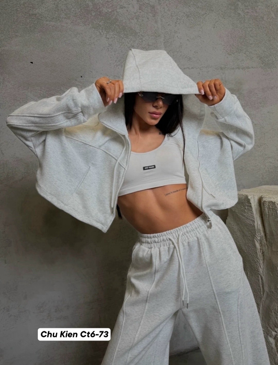 костюм спортивный женский,костюм женский,трикотажные костюмы,стильные костюмы,костюм на флис