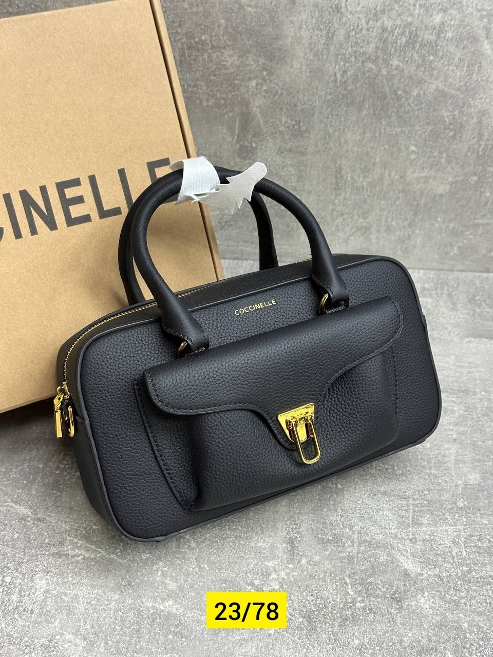 сумка coccinelle,женская сумка,сумка,сумочка из зернистой кожи coccinelle beat soft medium черный,женская кожаная сумка на цепочке coccinelle