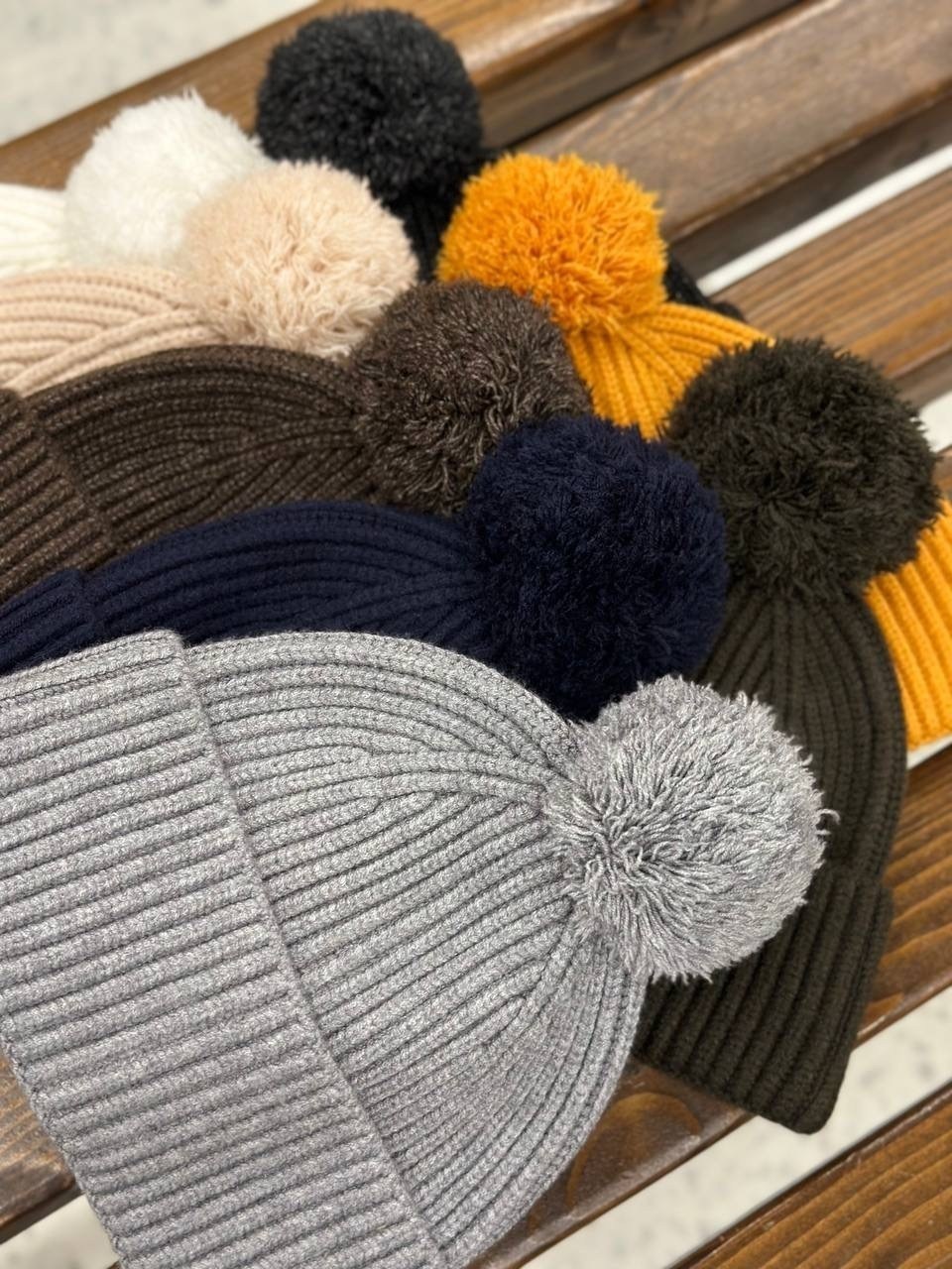 шапка зимняя мужская,шапка мужская с помпоном,шапка мужская,шапка,мужские вязаные шапки