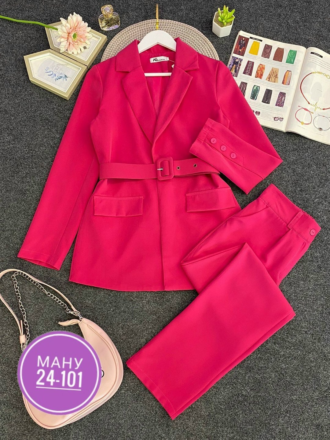 костюм женский,бизарро костюм брючный фуксия,костюм женский фабрични пиджак классический с брюками,лиловый брючный костюм женский,брючный костюм