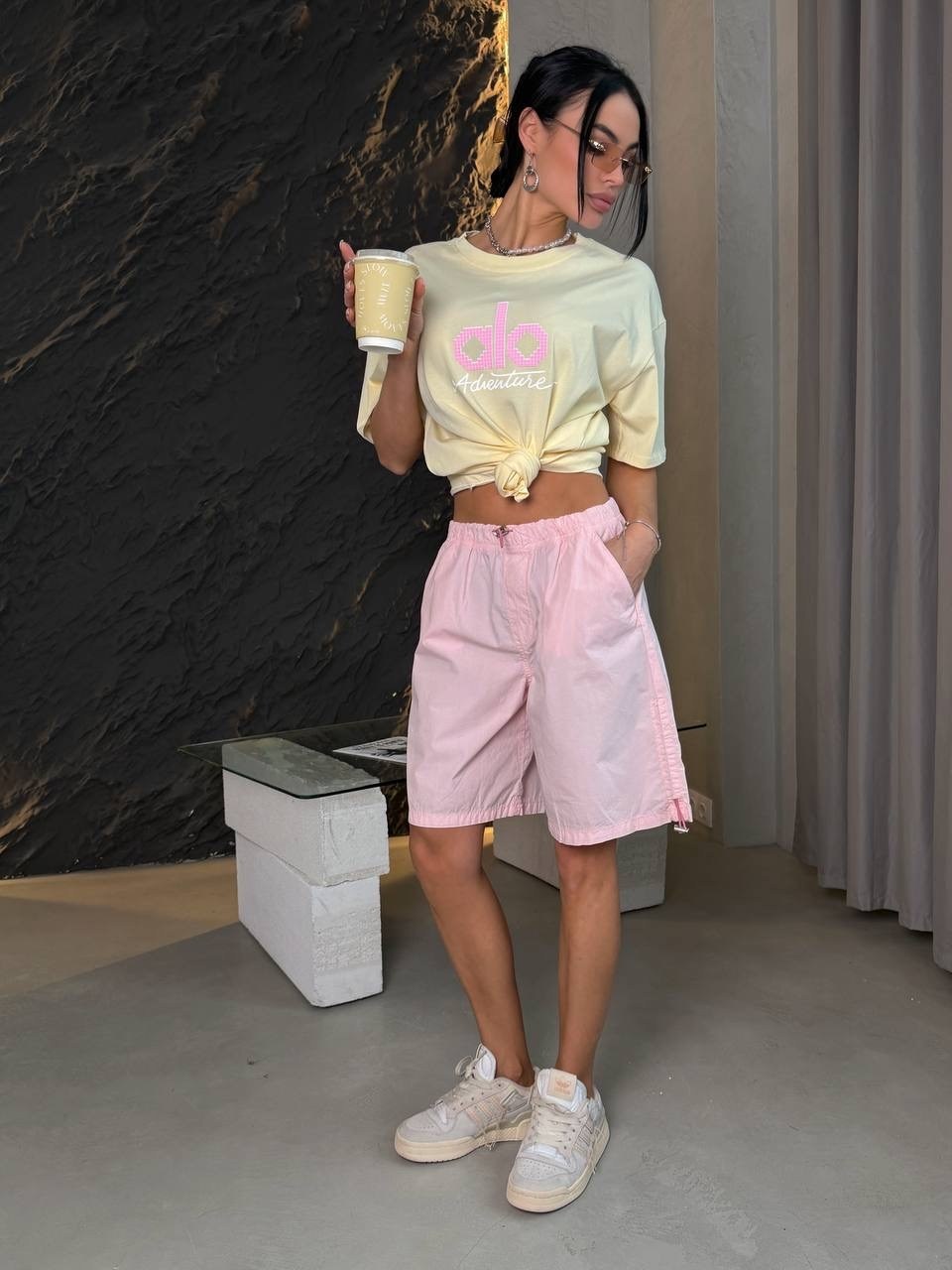 розовые шорты,шорты женские,футболки женская,повседневные шорты,шорты модные