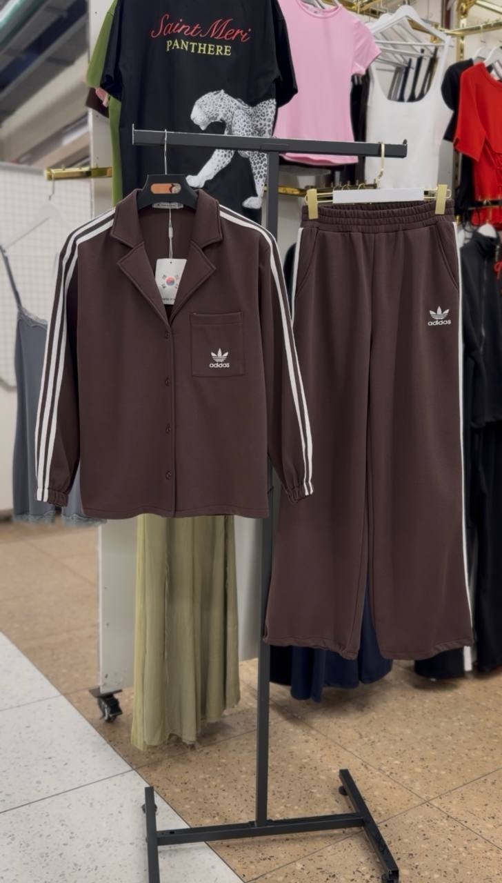 костюм спортивный adidas,костюм спортивный adidas originals,костюм спортивный,спортивные костюмы адидас,комплект спортивного костюма