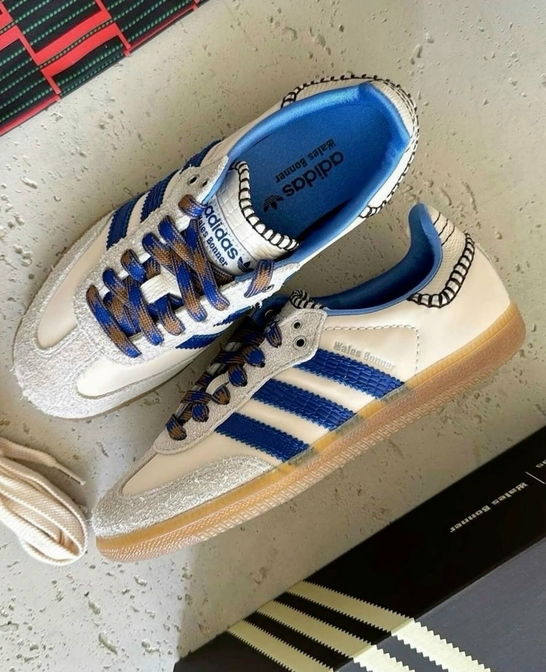 ,adidas samba og,adidas originals handball spezial,кроссовки adidas,adidas samba wales bonner