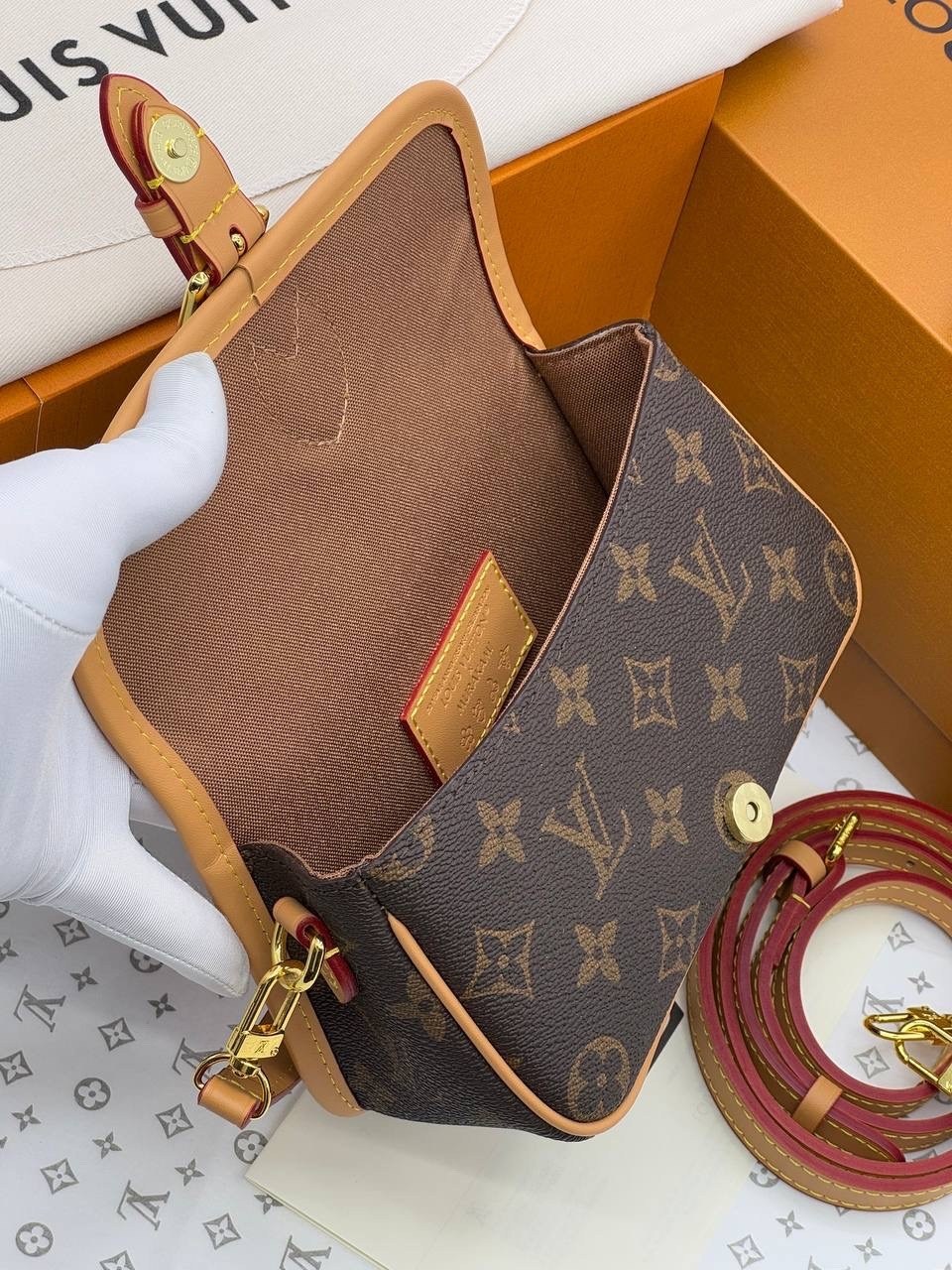 сумкa louis vuitton,louis vuitton сумка женская,louis vuitton сумка на плечо,сумочка луи виттон,сумка луи виттон