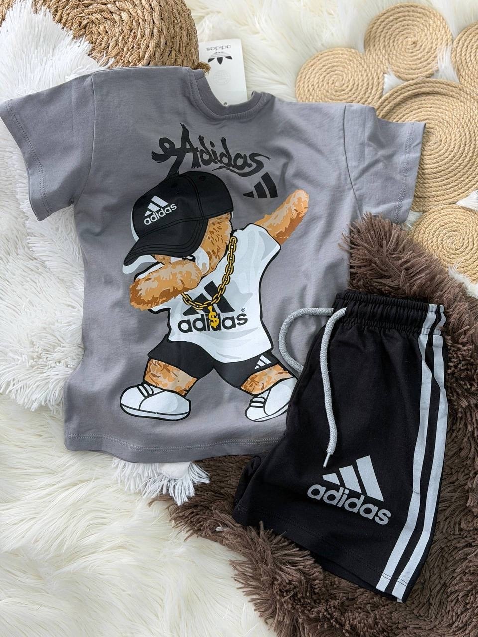 костюм для мальчиков adidas,костюм спортивный для мальчика,детский спортивный костюм adidas,спортивные костюм,шорты и футболка адидас