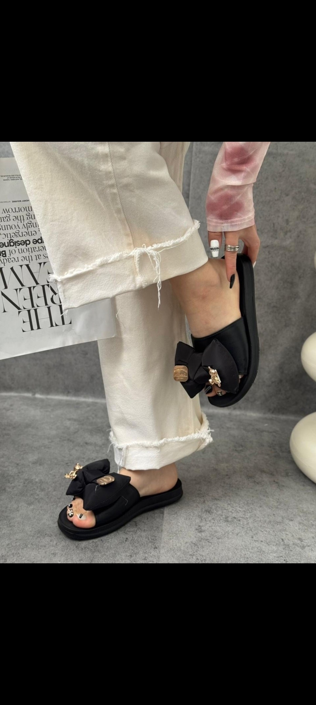 шлепанцы женские,тапочки модные,шлепки женские,,модные шлепанцы