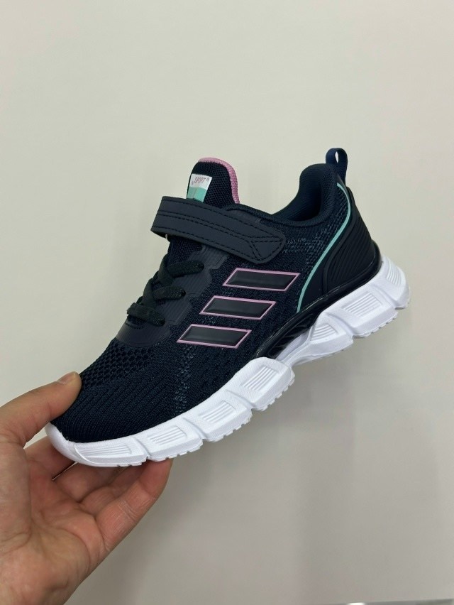 кроссовки,детские кроссовки,baas кроссовки,спортивная ,кроссовки закрытые