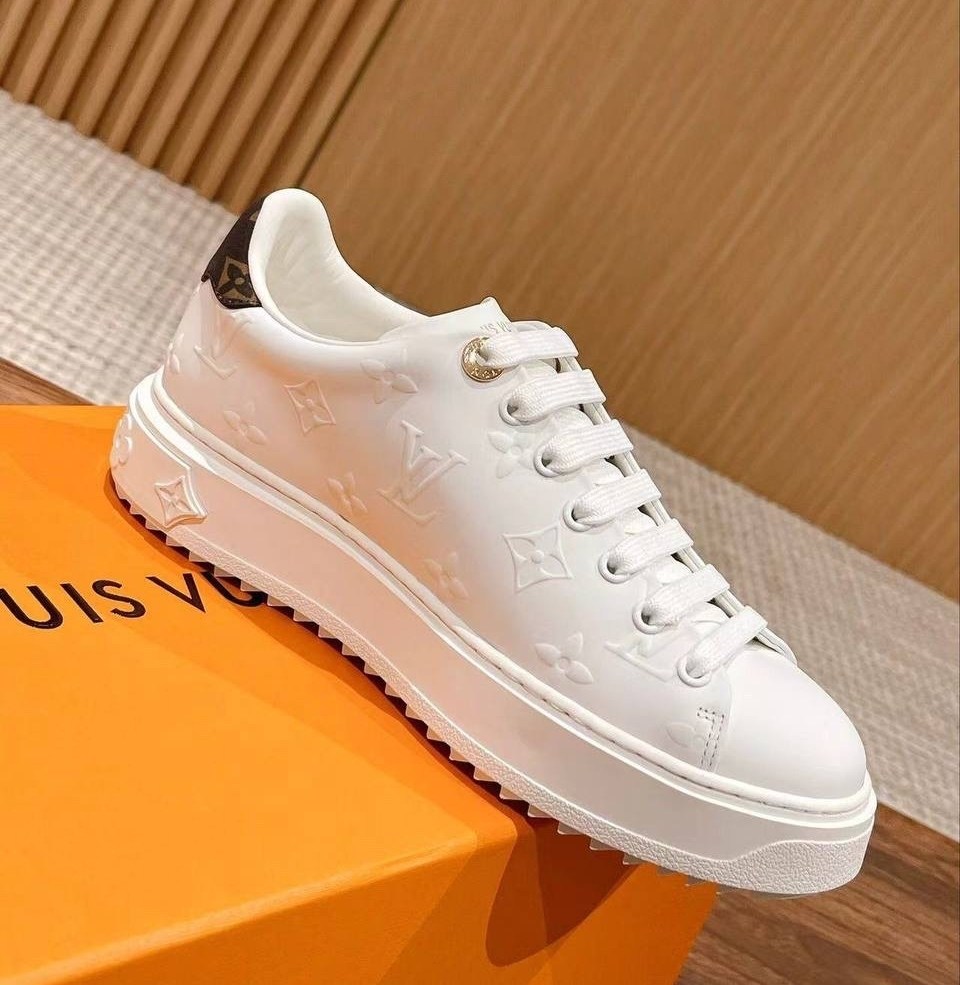кроссовки женские louis vuitton,кеды луи виттон женские,кроссовки и кеды луи виттон,белые кеды луи виттон,женские кроссовки