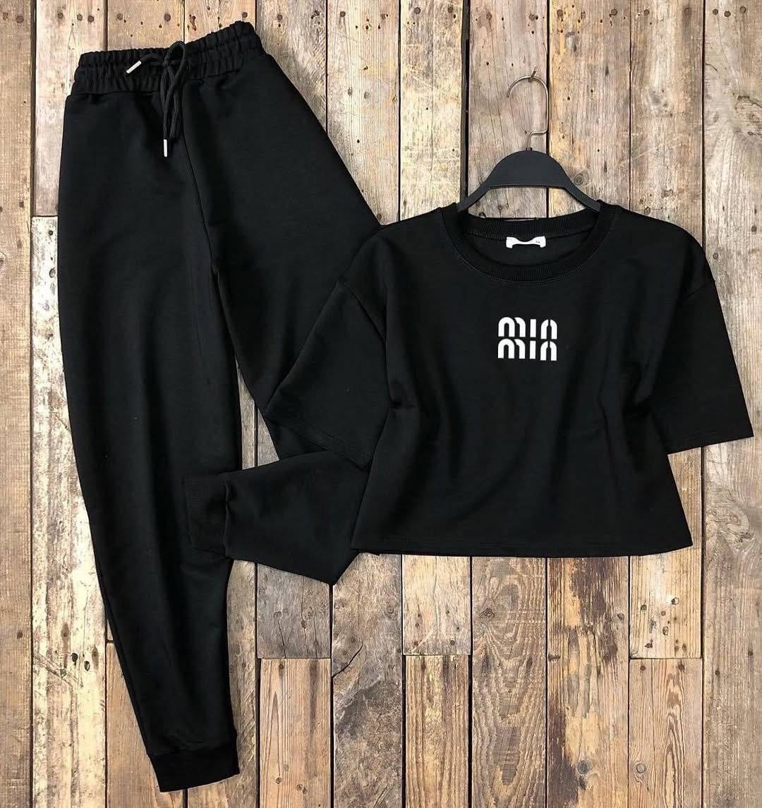 спортивный костюм женский,спортивный костюм,костюм спортивный одежда,костюм свитшот с брюками,повседневный спортивный костюм