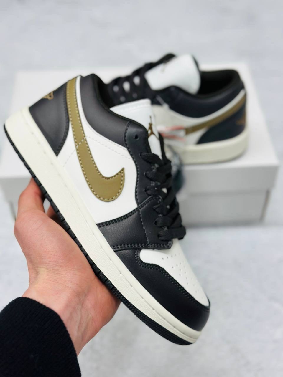 кроссовки кожа,jordan 1 low gold toe, женская,shadow brown air jordan 1 low,nike air jordan 1 low