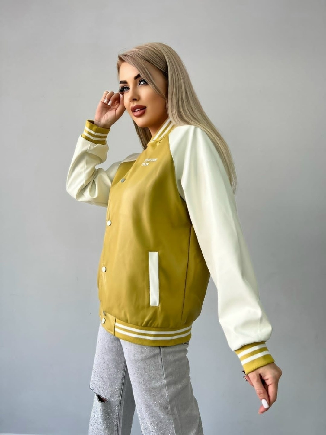 куртка бомбер,женская куртка бомбер,бомбер женская,кожаная куртка бомбер,куртка бомбер из экокожи