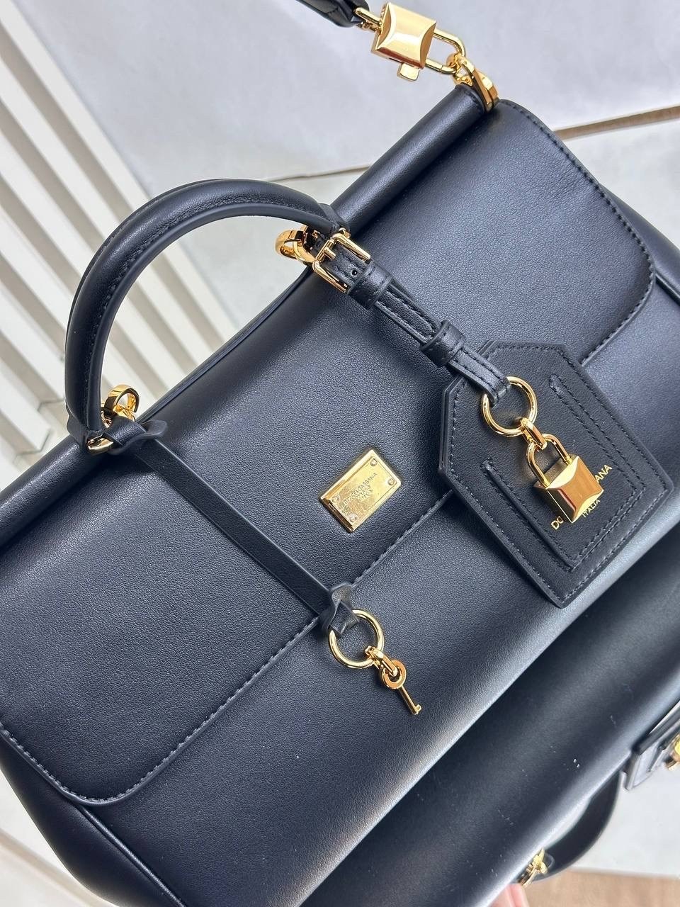 чёрная женская сумка my sicily dolce & gabbana,большая сумка тоут sicily dolce&gabbana,сумка дольче габбана,сумка dolce & gabbana,сумка дольче габбана sicily 62