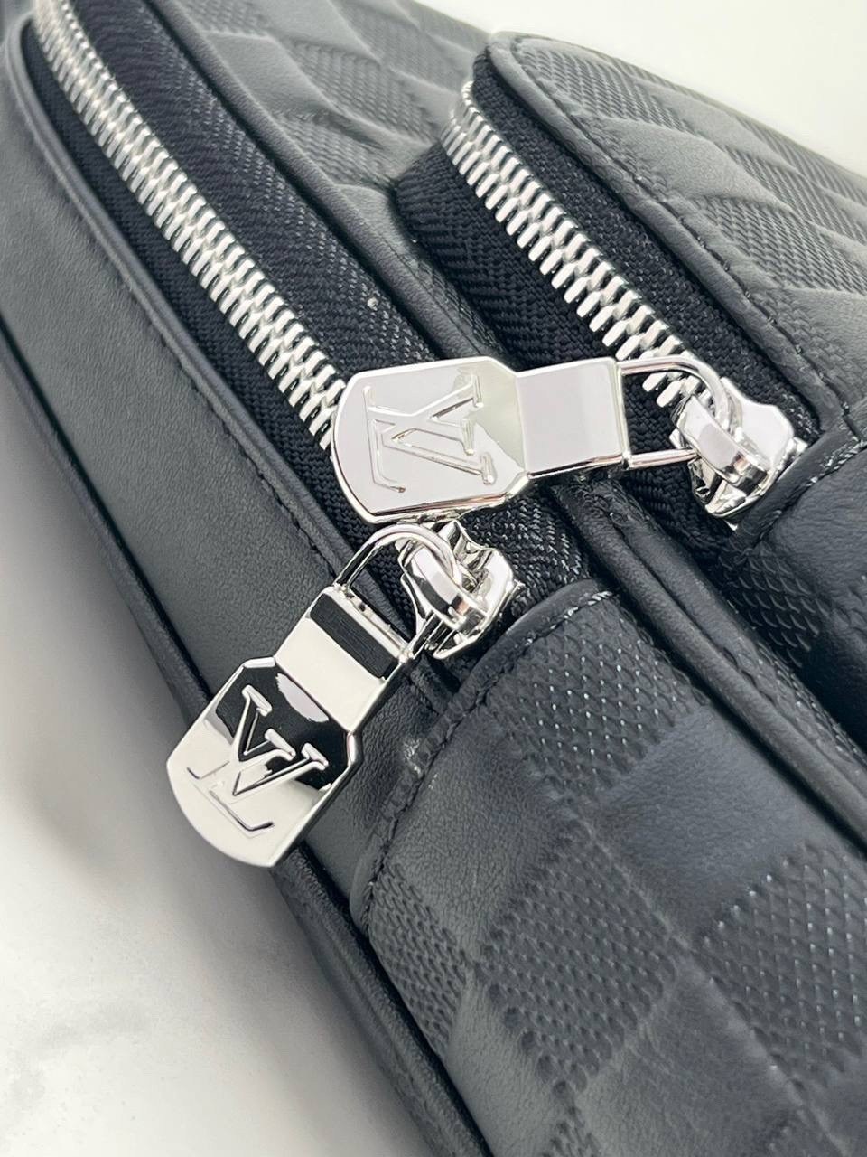 мужская сумка louis vuitton,сумка на плечо louis vuitton,луи виттон сумка мужская через плечо,cумка louis vuitton,сумка слинг louis vuitton