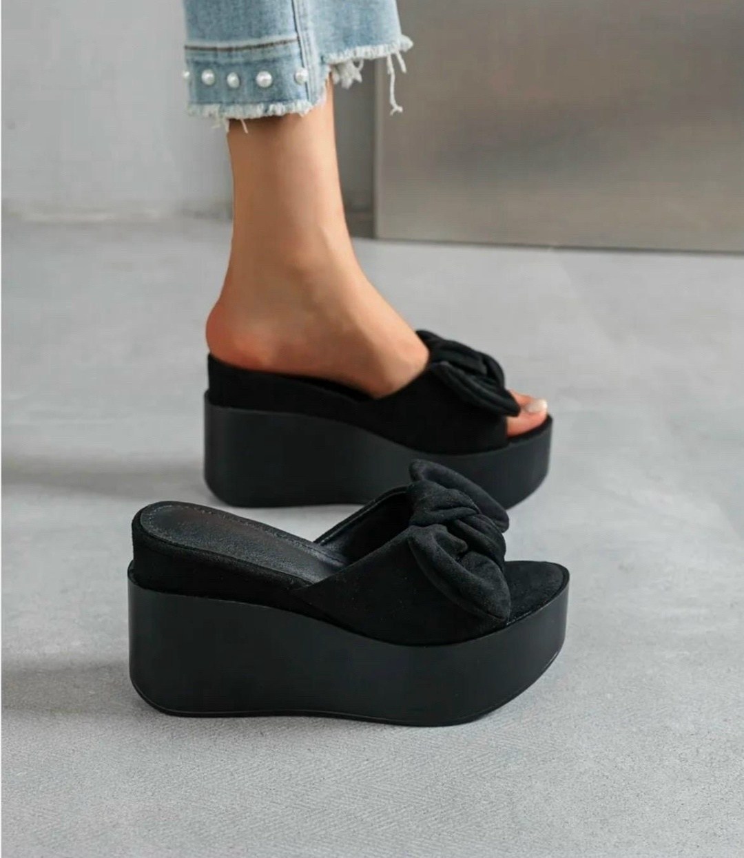 женские шлепанцы на платформе,шлепанцы женские,шлепки на платформе,модные тапочки,шлепанцы на платформе